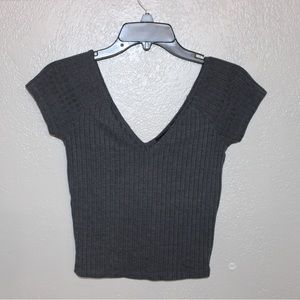 V-neck crop top